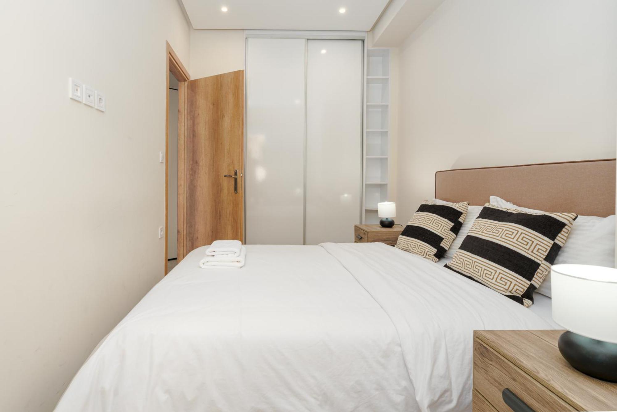 אתונה Chic Apartment Near Acropolis מראה חיצוני תמונה